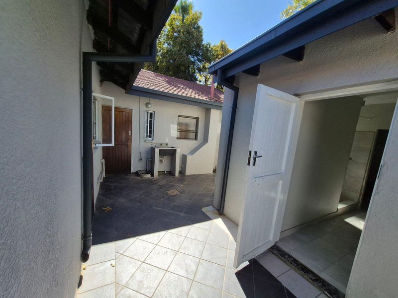 Renovated Family Home with Work-From-Home Potential in Prime Pretoria East Location 🏡 - Photo 10