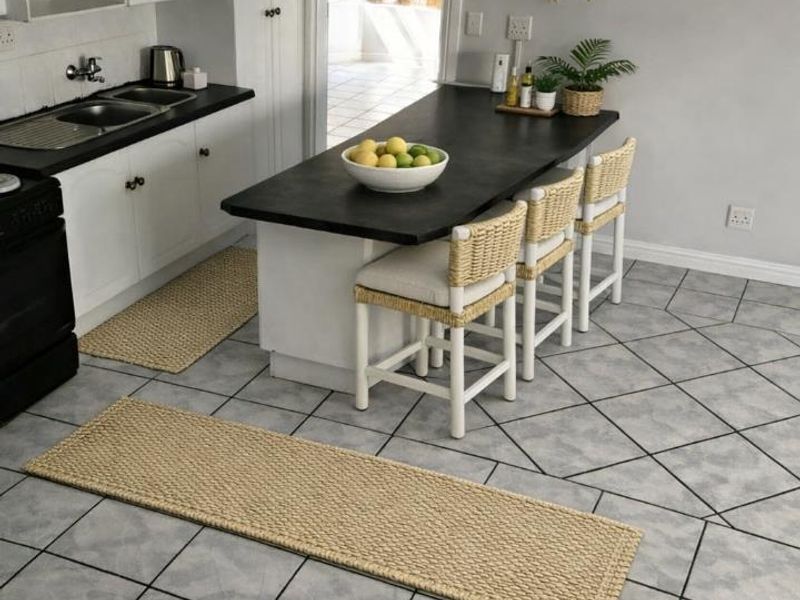 Spacious 1 Bedroom flat - Photo 3