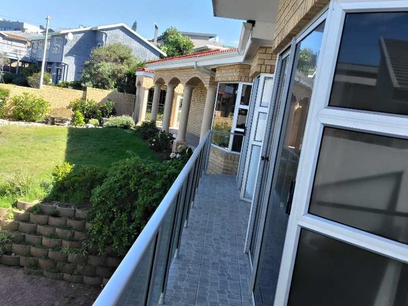 4 bedroom Family home - Photo 9