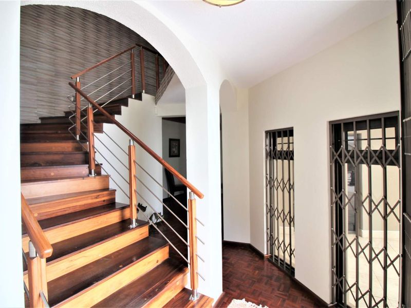 LUXURY SEA VIEW HOUSE FOR SALE IN CUL DE SAC - CENTRAL SWAKOPMUND - Photo 8