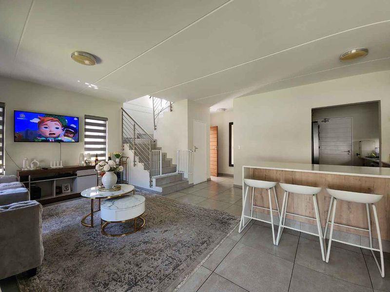 Modern Double-storey 3-Bedroom Cluster Home - Photo 5