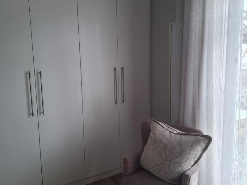 Elegant Residential Home in Eros, Windhoek - Photo 9