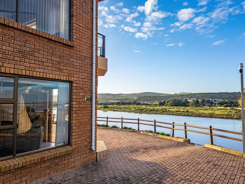 Short term rental - AVAILABLE IN HARTENBOS - Photo 3