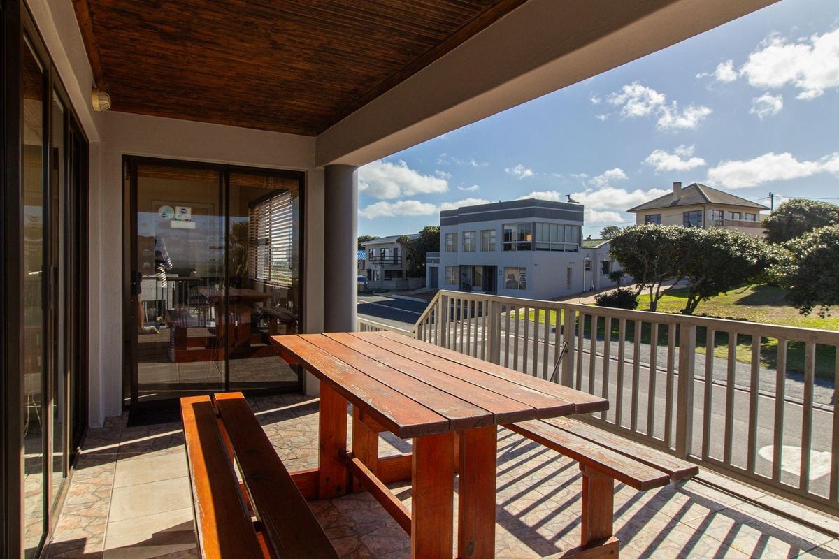 Location Location Location - Photo 4