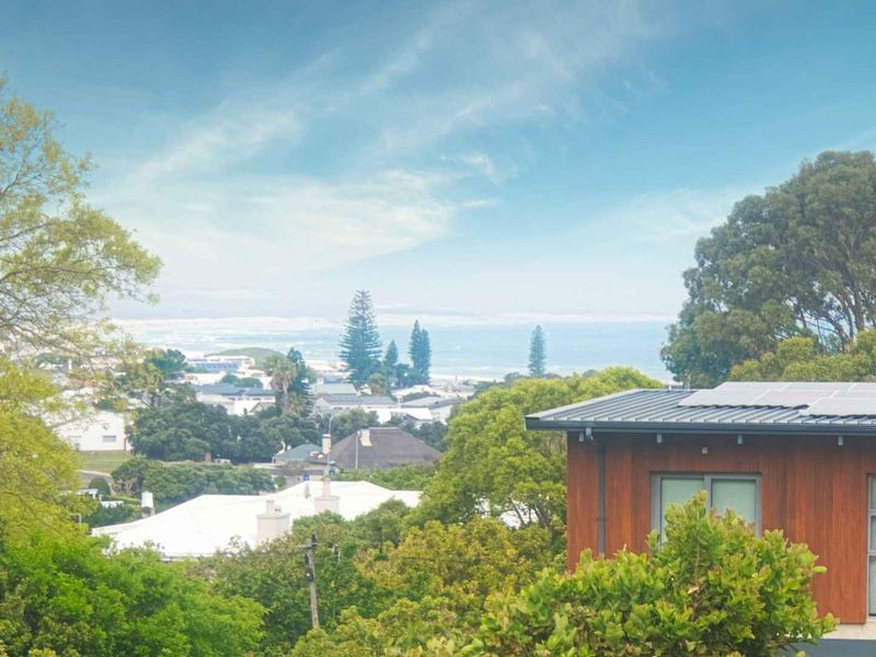 AN EXTRAORDINARY HOME - Photo 2