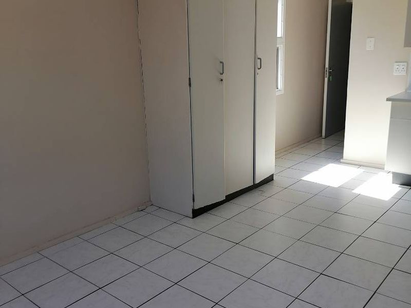 Bachelor to rent at Dorp street - Photo 5