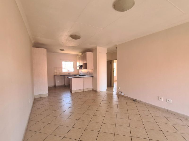 Loadshedding free area - A perfect lock up and go! - Photo 1