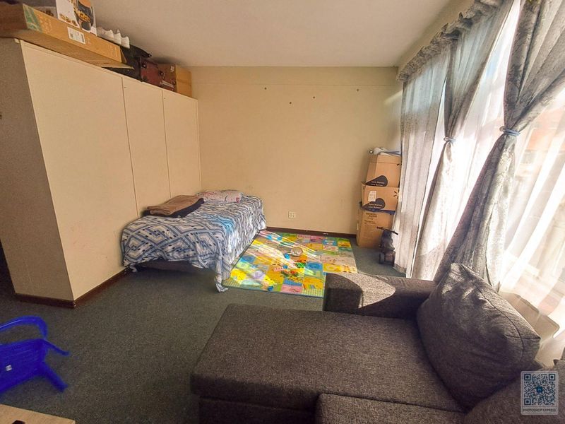 1 Bedroom Apartment In Kalahari Complex In Sunnyside - Photo 5