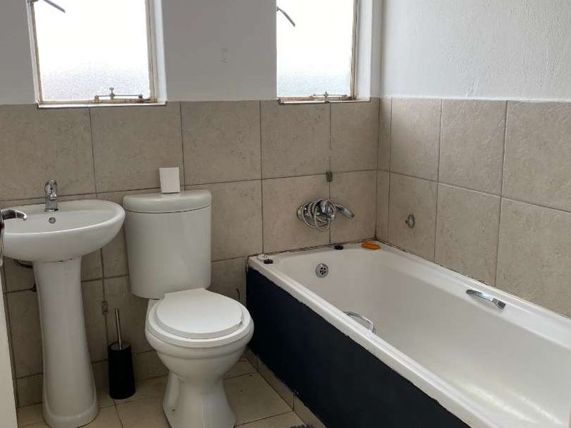 Unbeatable Location!! - Photo 10