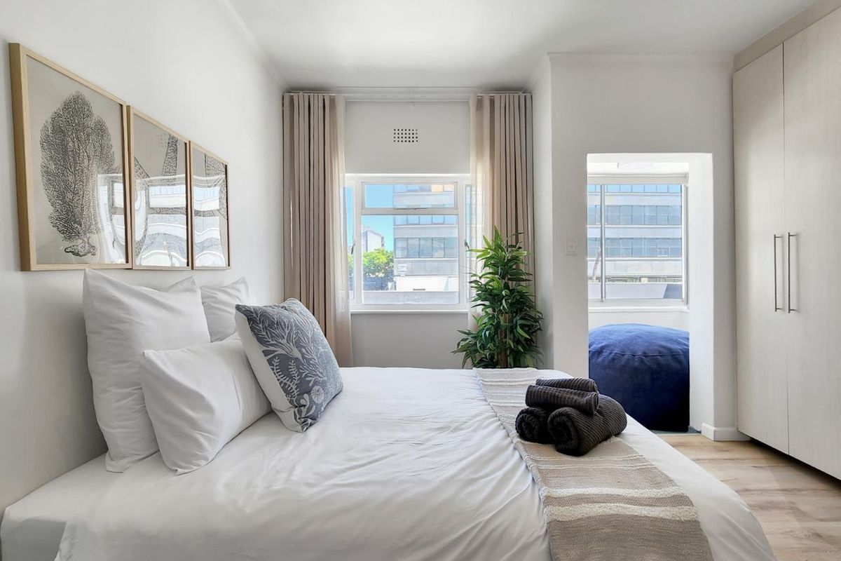 Turnkey Airbnb Investment | Furnished | Parking | Walk to Promenade | ±R200,000 Net Annual Income (C) - Photo 4