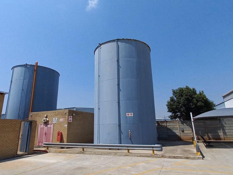 6 845m2 Isando Warehouse To Let - Photo 5