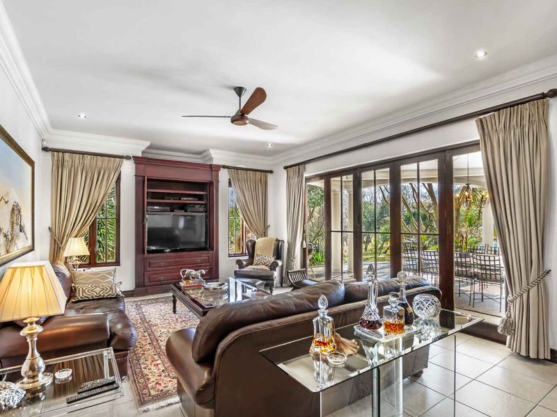 IMPRESSIVE, OPULENT LIFESTYLE ON THE RIVER - Photo 9