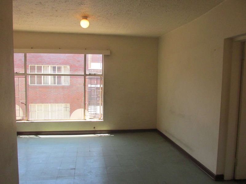 1 BEDROOM FLAT TO RENT IN PRETORIA WEST - Photo 4