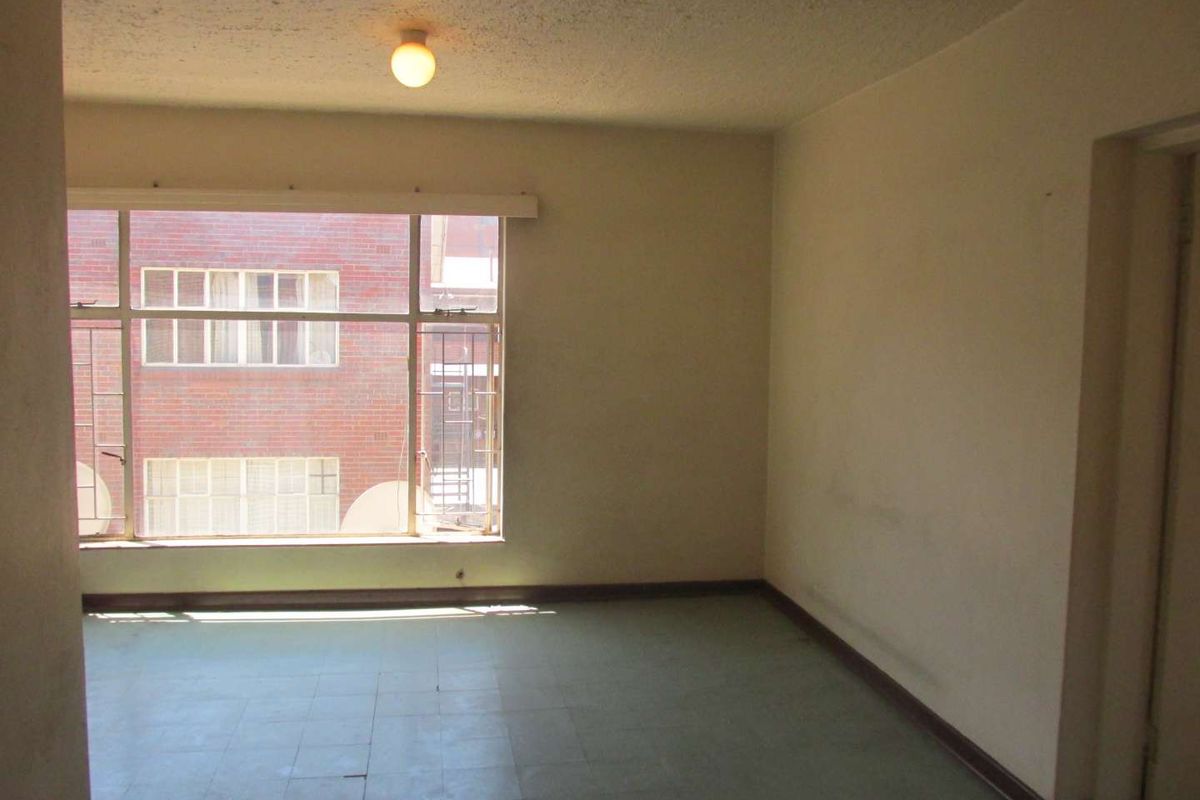 1 BEDROOM FLAT TO RENT IN PRETORIA WEST - Photo 4
