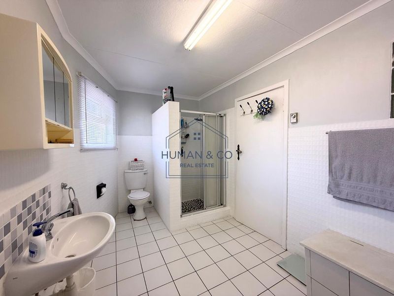 Corner Property with Excellent Potential! - Photo 10