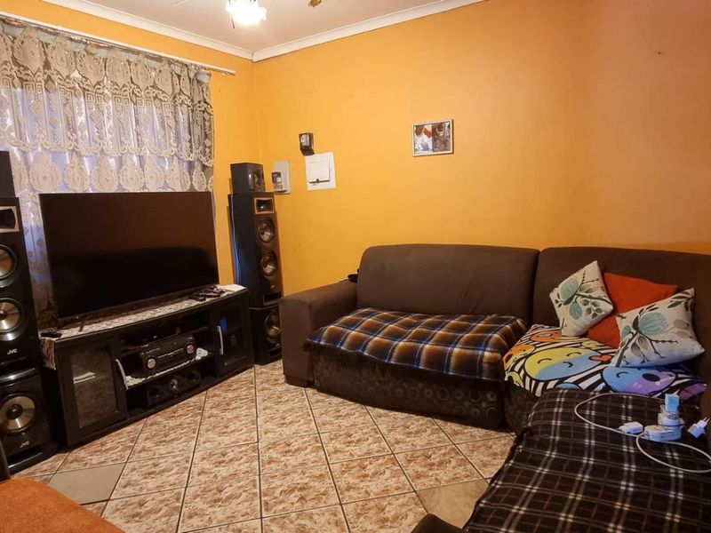 Khomasdal 3 bedroom house - Photo 6