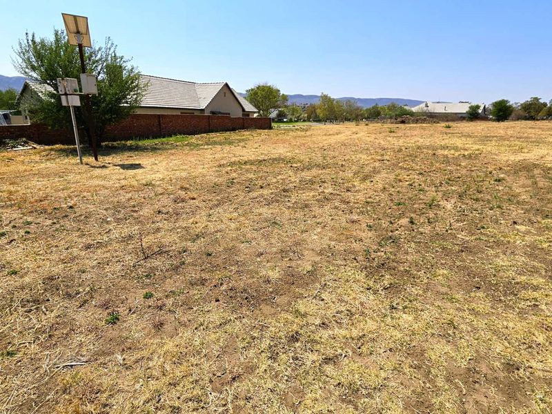 1023sqm Vacant Stand in Popular Landsmeer Equestrian Estate Hartbeespoort - Photo 5