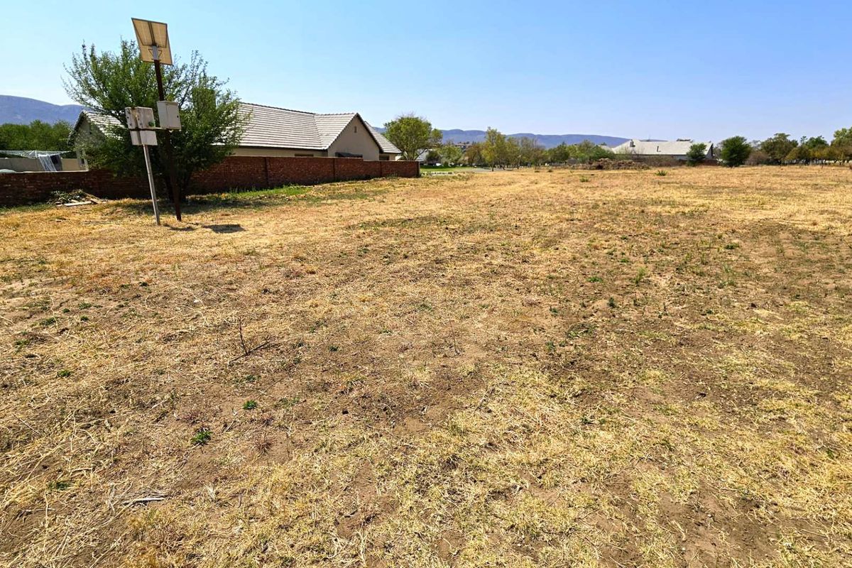1023sqm Vacant Stand in Popular Landsmeer Equestrian Estate Hartbeespoort - Photo 5