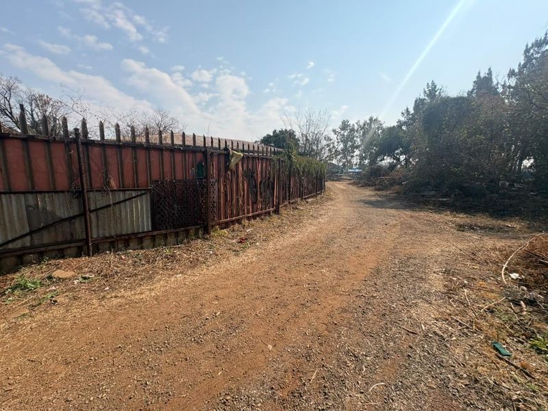 Prime 8.4ha Commercial Stand with Warehouses, Weighbridge & R59 Frontage - Photo 9