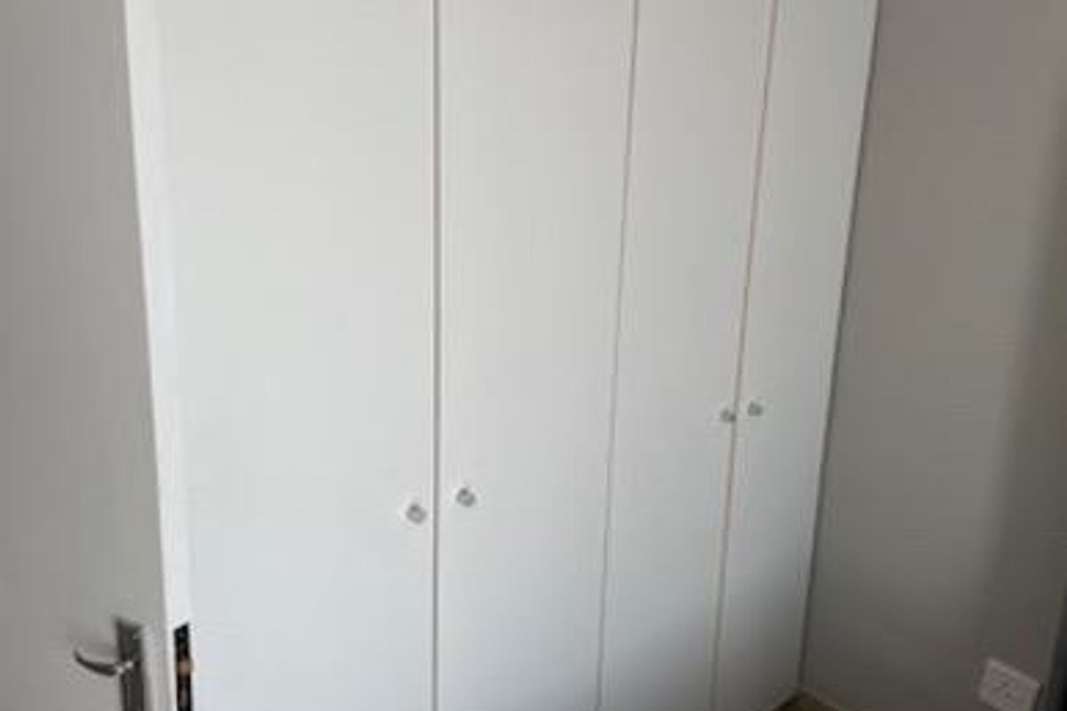 CORNER UNIT ON THE TOP FLOOR !! - Photo 5