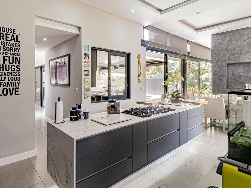 Immaculate 3-Bedroom Single-Storey in Steyn City - Photo 7