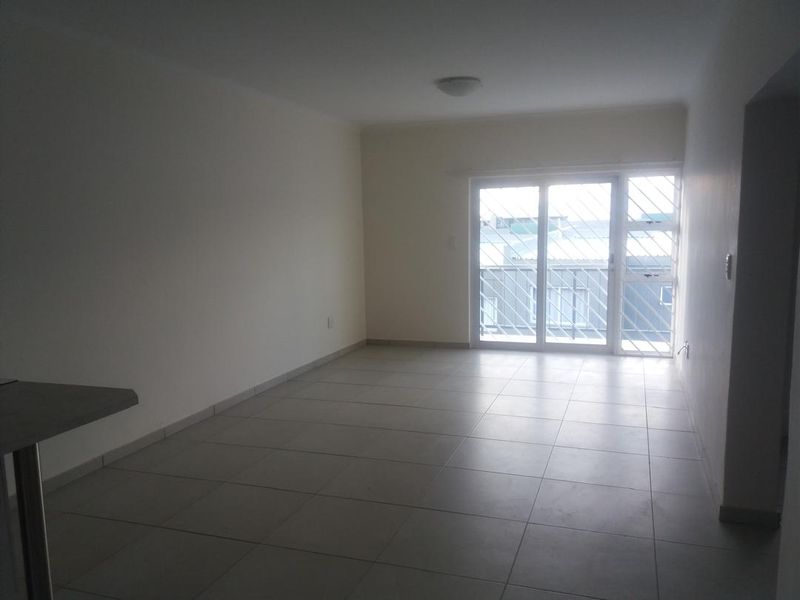 2 Bedroom Apartment for sale in Rocky Crest - Photo 6