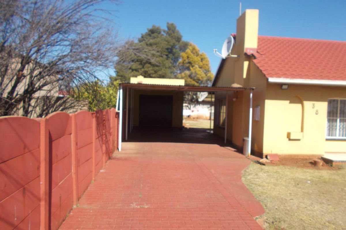 Stunning property looking for a new owner - Photo 4