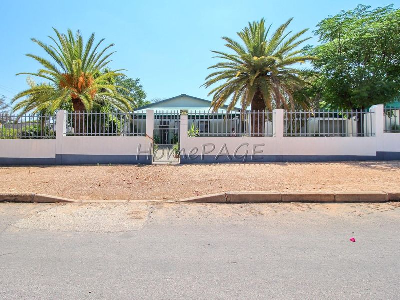 Otjiwarongo:  Cozy and comfortable 3-bedroom home for sale - Photo 2