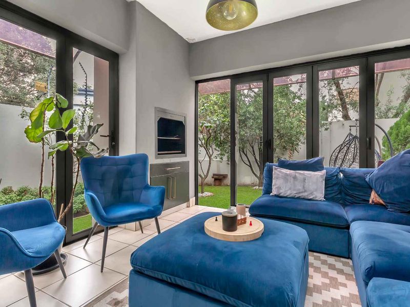 MODERN 3 BEDROOM 2 BATHROOM CLUSTER HOME FOR SALE IN FOURWAYS - Photo 5