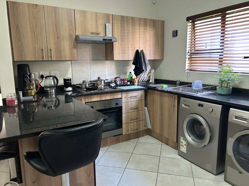 **Charming Ground Floor Unit Available June 1, 2026** - Photo 5