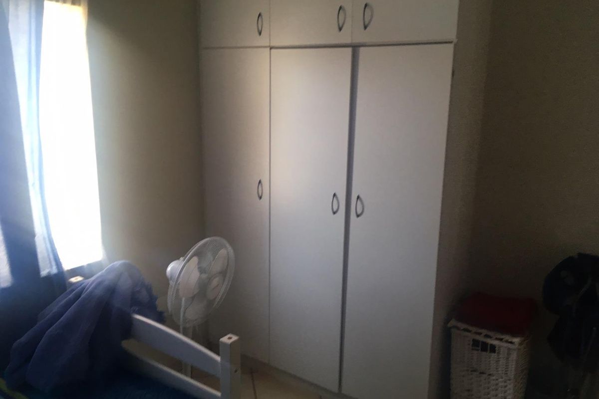 ONE-LEVEL 2 BEDROOM TOWNHOUSE FOR SALE IN DORADO PARK/ACACIA!! CC Registered - Photo 4