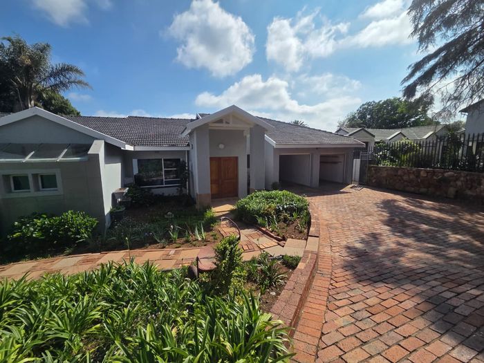 Property #2414383, House Rental Monthly in Helderkruin