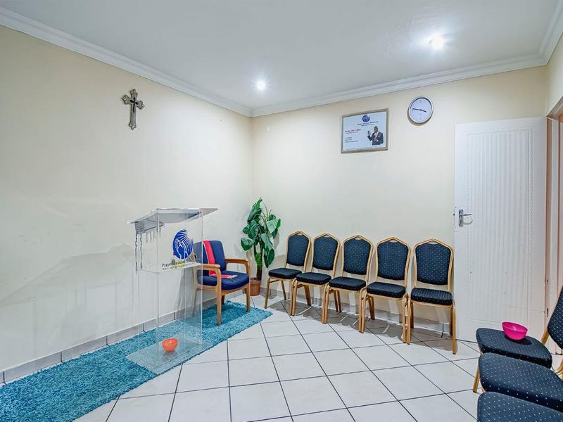 5 Bedroom Townhouse For Rent In Kosmosdal - Photo 7