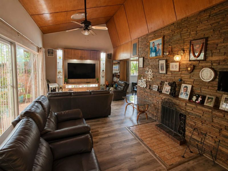 3 Bedroom House in Meyerspark - Photo 5