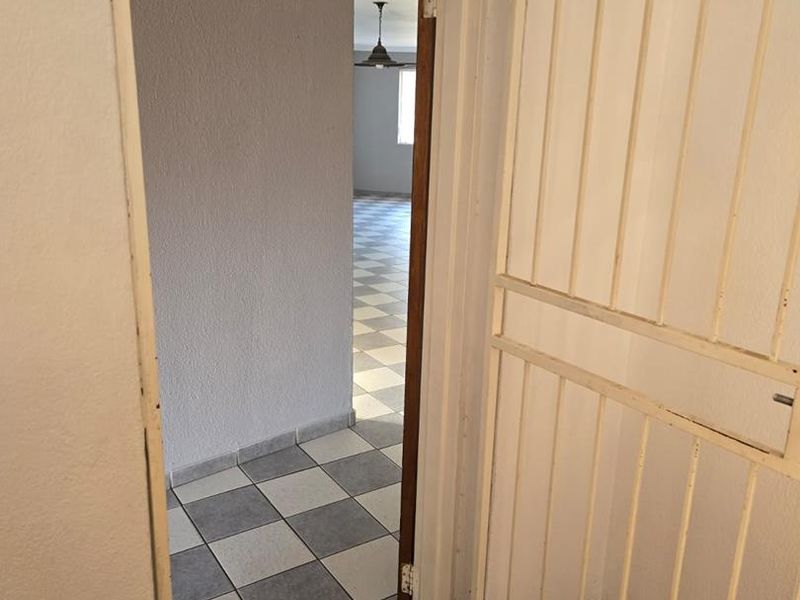 3 Bedroom Secure Townhouse in Kempton Park Ext 4 - Photo 5