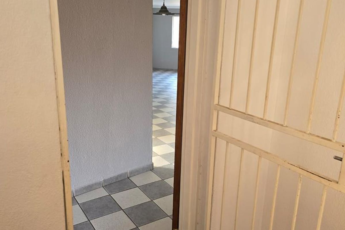 3 Bedroom Secure Townhouse in Kempton Park Ext 4 - Photo 5