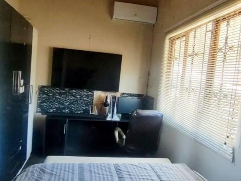3 Bedroom House for sale in Montford - Photo 10