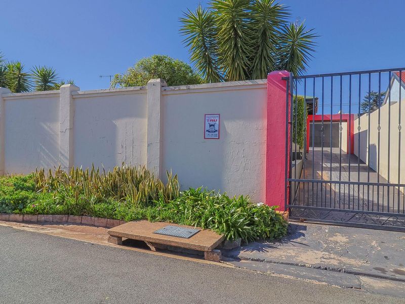 Perfect for Beginners, Newlyweds, or Savvy Investors - Photo 2