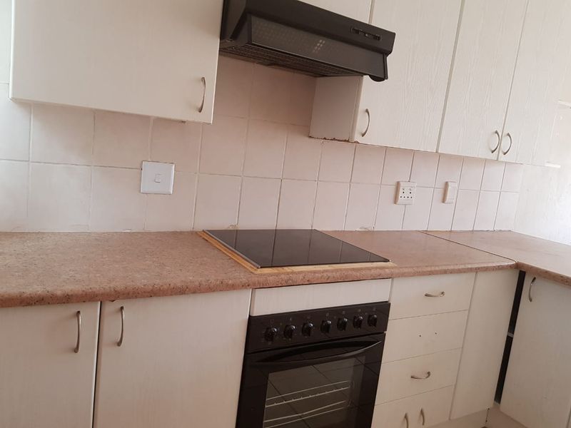 2 Bedroom Townhouse For Sale in Honeydew Ridge - Photo 9