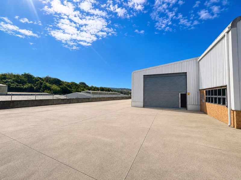 Warehouse with Yard & Superlink Access To Let - Photo 7
