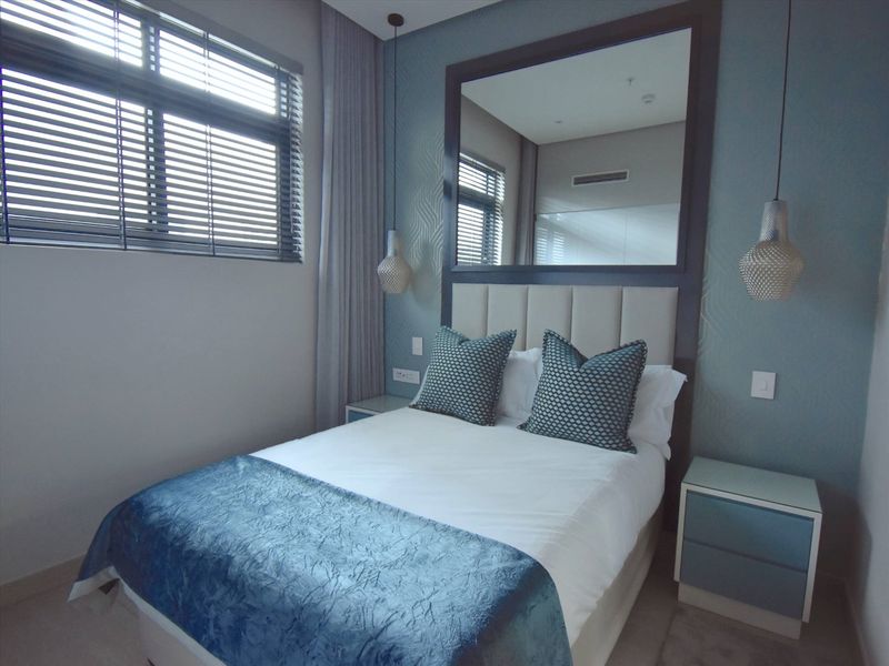 Where Luxury Meets Convenience - Photo 10