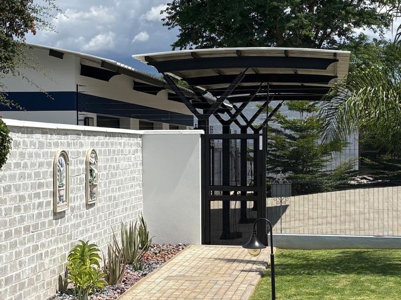 3 Bedroom Home | Architectural Masterpiece with Unmatched Kunene Views - Photo 10