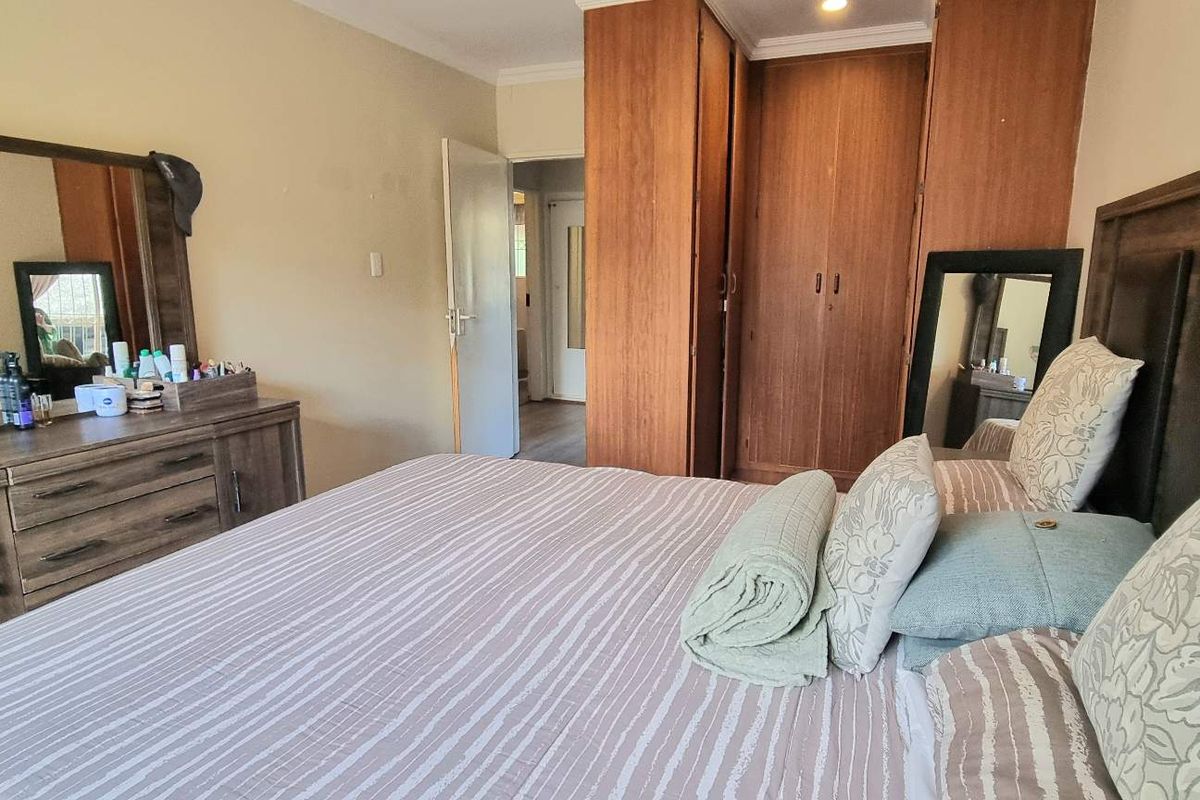 COMFORT, SPACE AND OPPORTUNITY KNOCKING - Photo 4