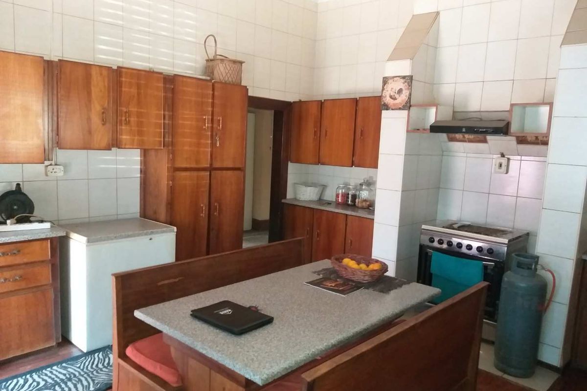 Just-Move-In Gem in the middel of Newlands for Sale - Photo 3