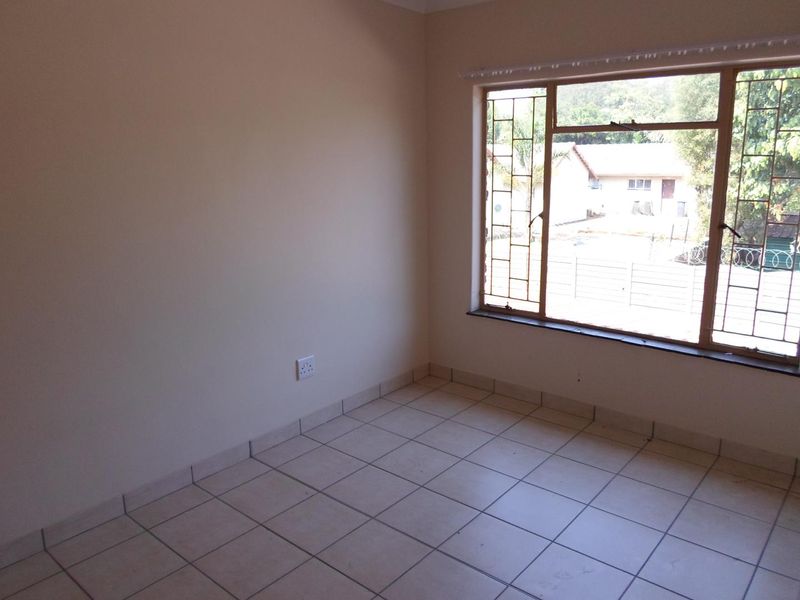 2 BEDROOM DUPLEX TO RENT IN DORANDIA - Photo 9