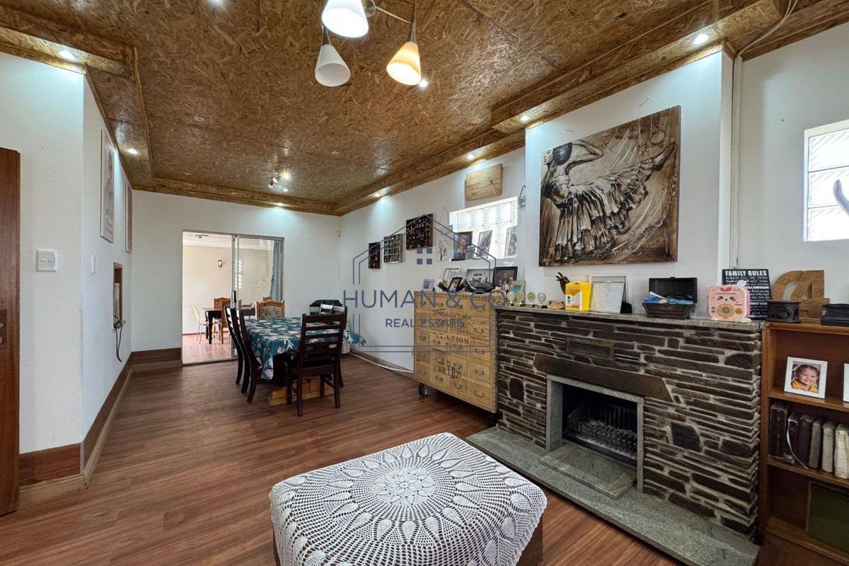 Ideal Starter Home with 1 Bedroom Flat - Photo 2