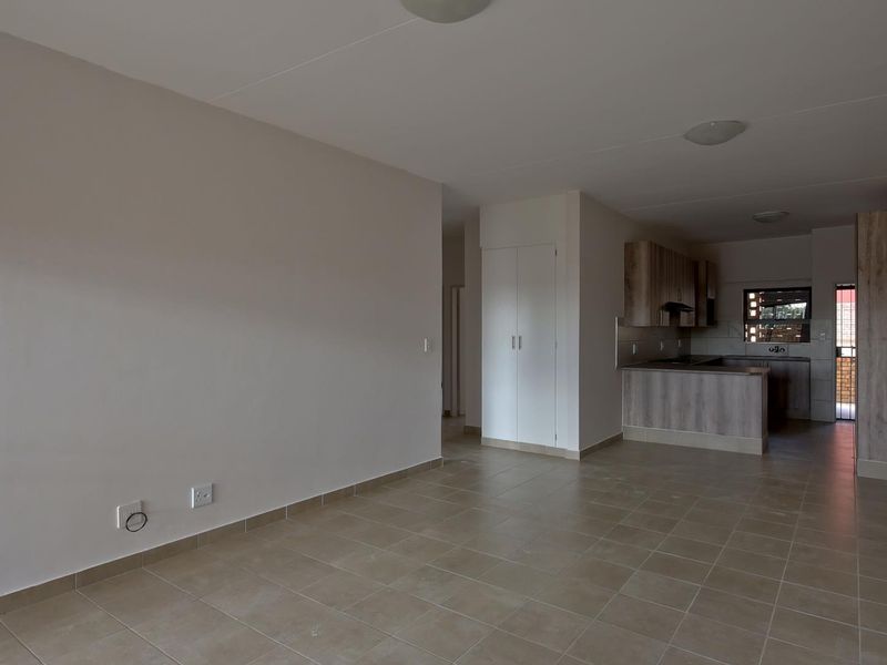 Perfect 3Bedroom lockup and go! - Photo 3