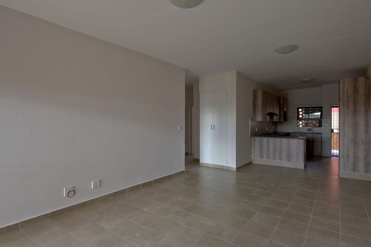 Perfect 3Bedroom lockup and go! - Photo 3