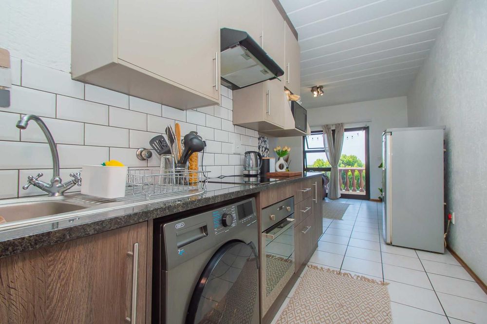 Modern entrance and kitchen entrance
