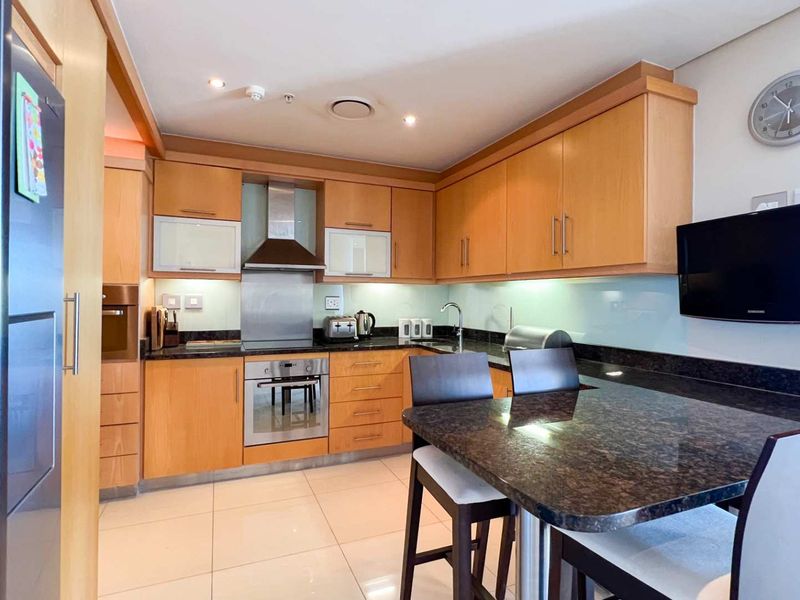 3 BEDROOM | 3.5 BATHROOM APARTMENT - Photo 5